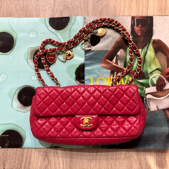 CHANEL Handbags - RARE 2009 Chanel Valentine’s Single Flap – Red/Pink Quilted